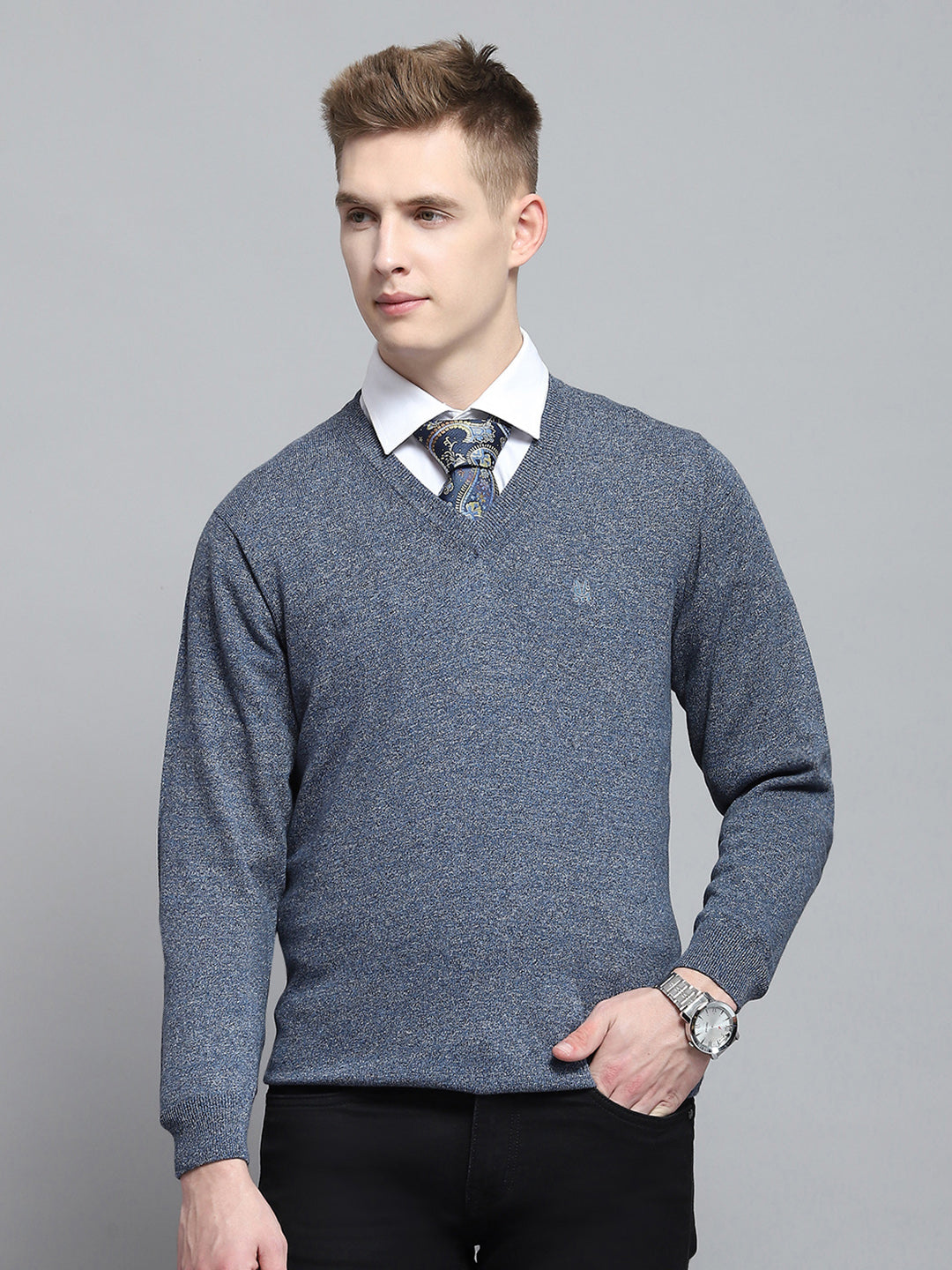 Men Blue Solid V Neck Full Sleeve Pullover