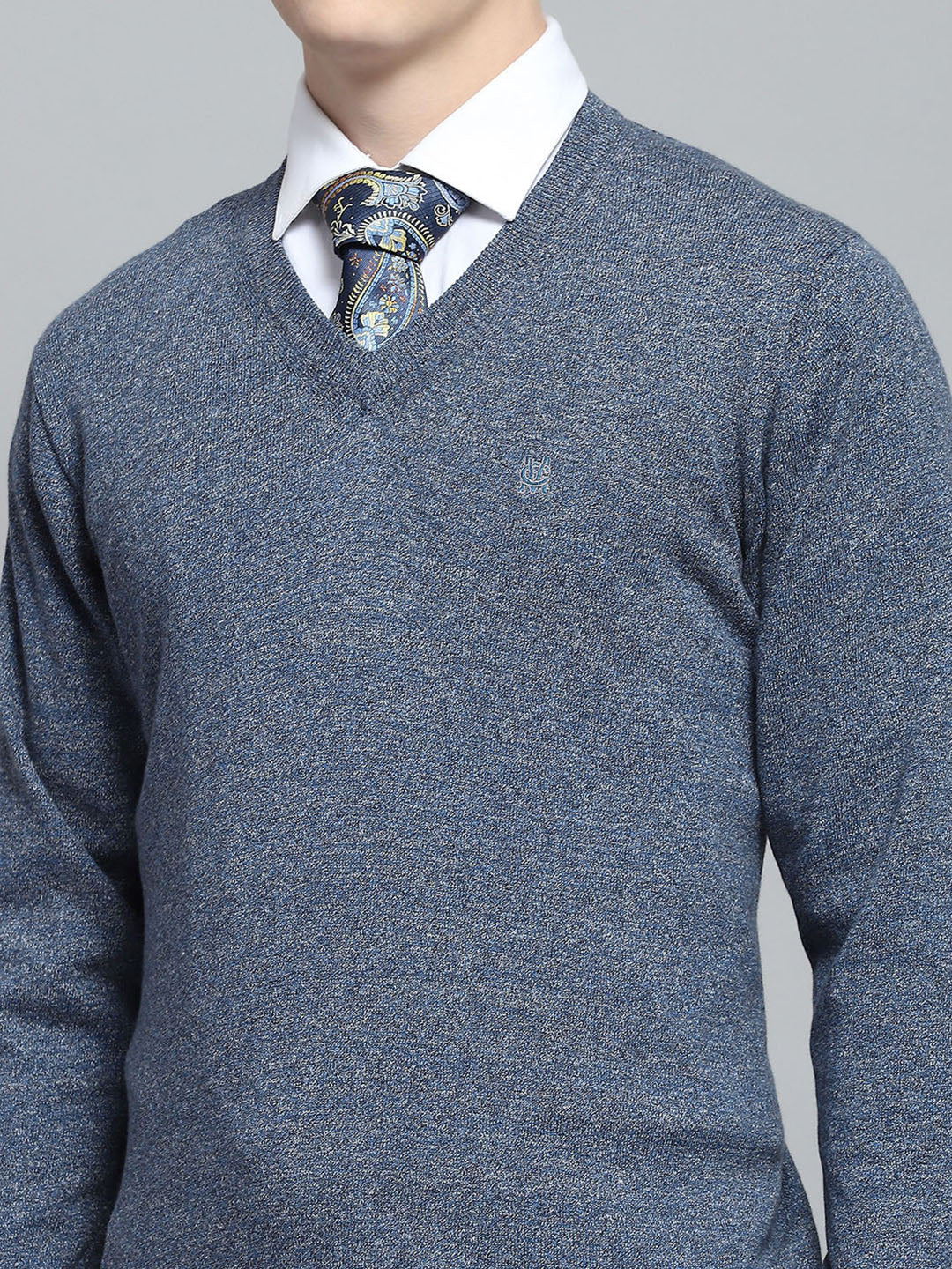 Men Blue Solid V Neck Full Sleeve Pullover