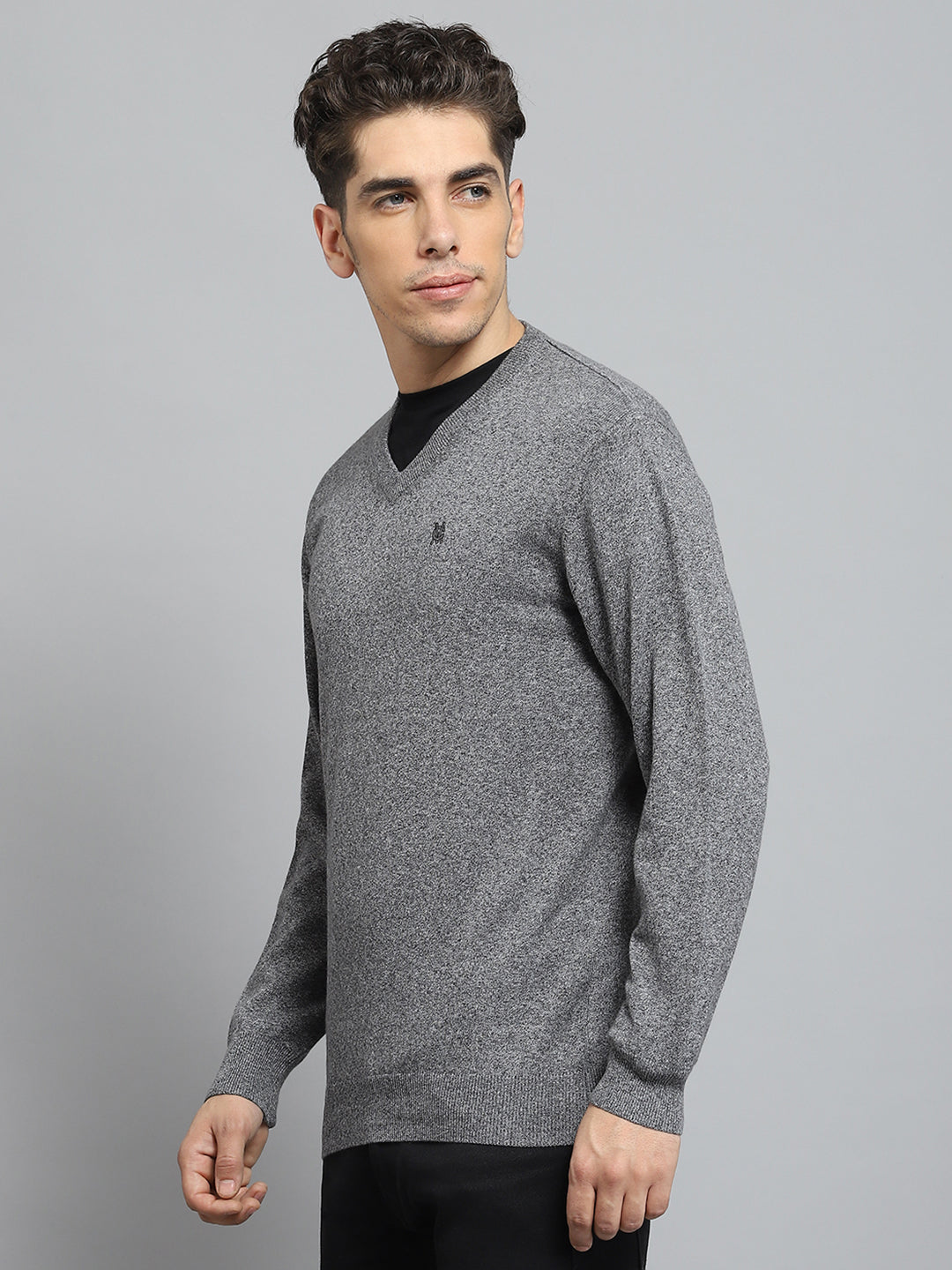 Men Grey Solid V Neck Full Sleeve Pullover