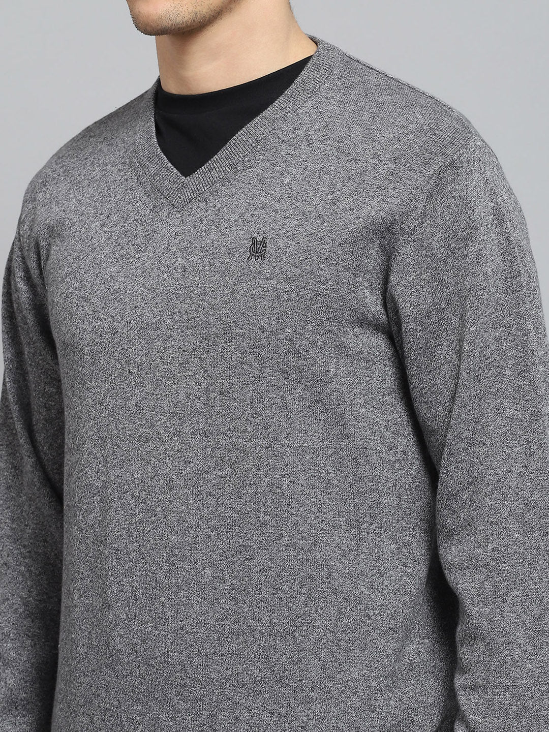 Men Grey Solid V Neck Full Sleeve Pullover