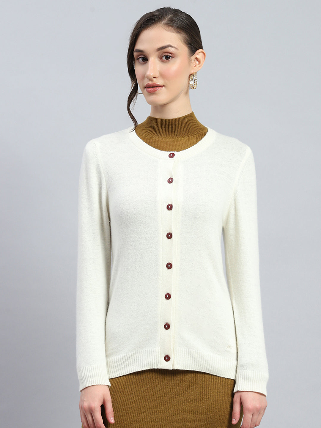Women Off White Solid Round Neck Full Sleeve Cardigan