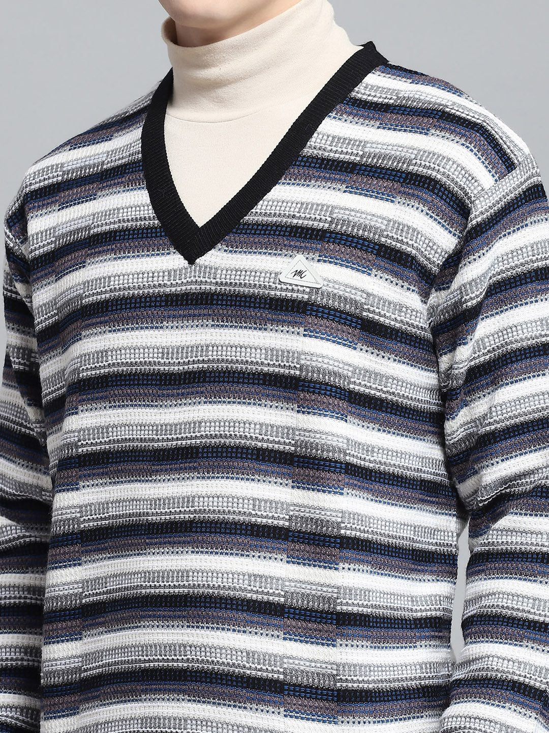 Men Black Self Design V Neck Full Sleeve Pullover
