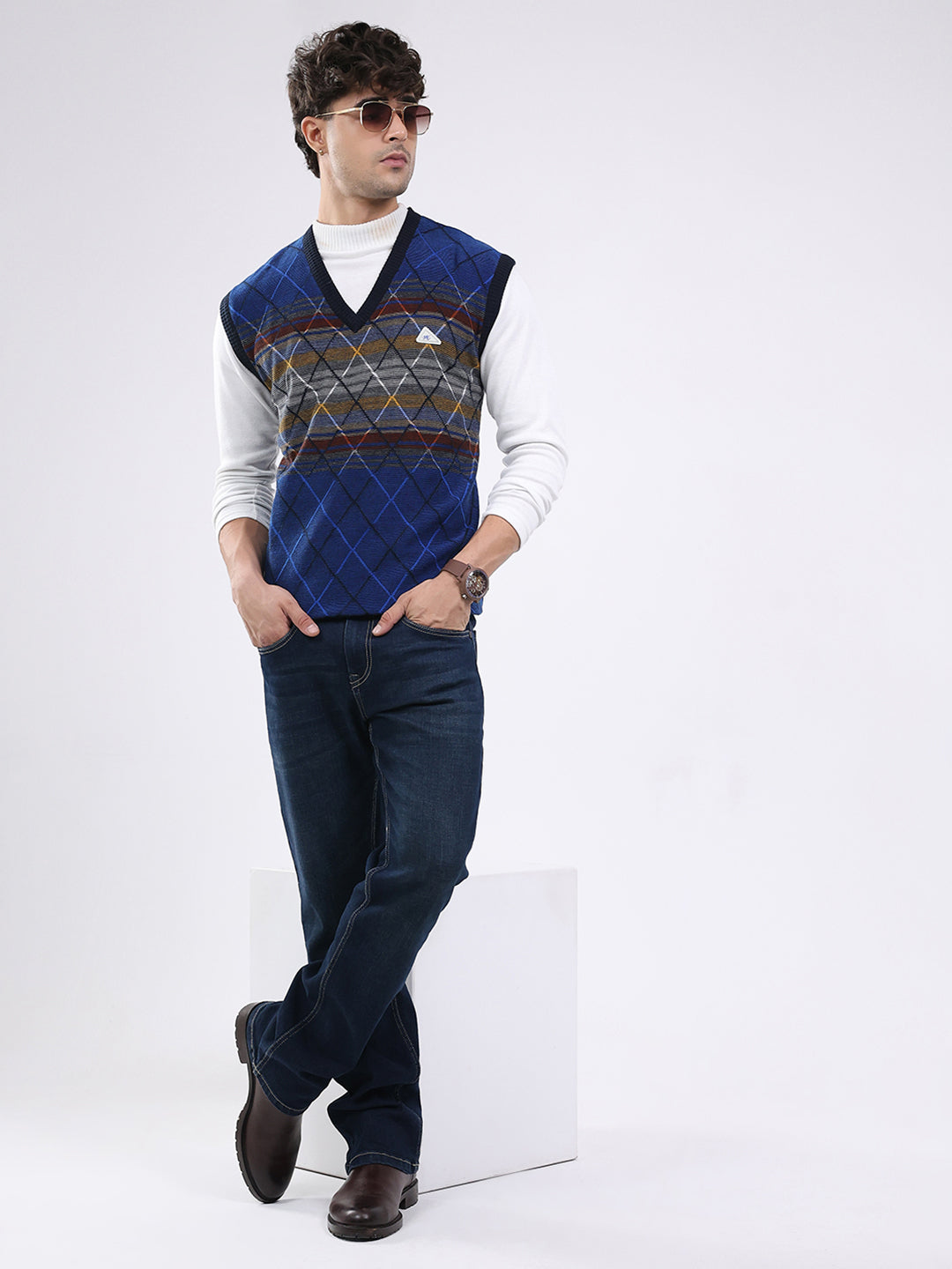 Men Blue Abstract V Neck Sleeveless Sweater