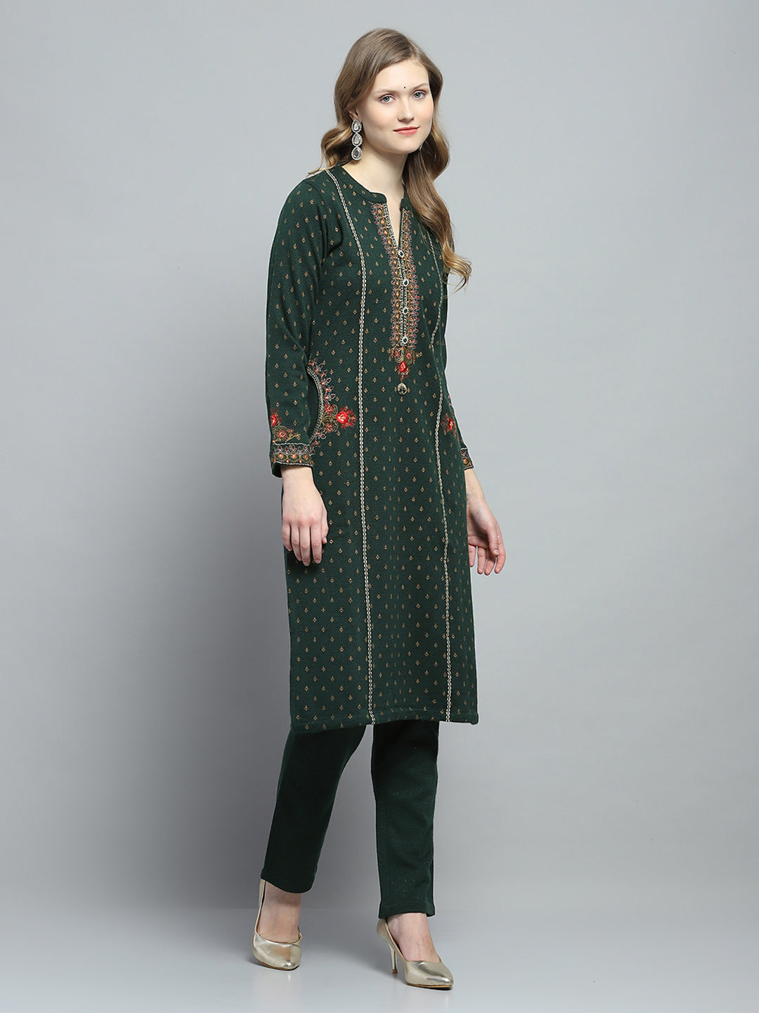 Women Green Self Design Round Neck Full Sleeve Kurti Set for Winter