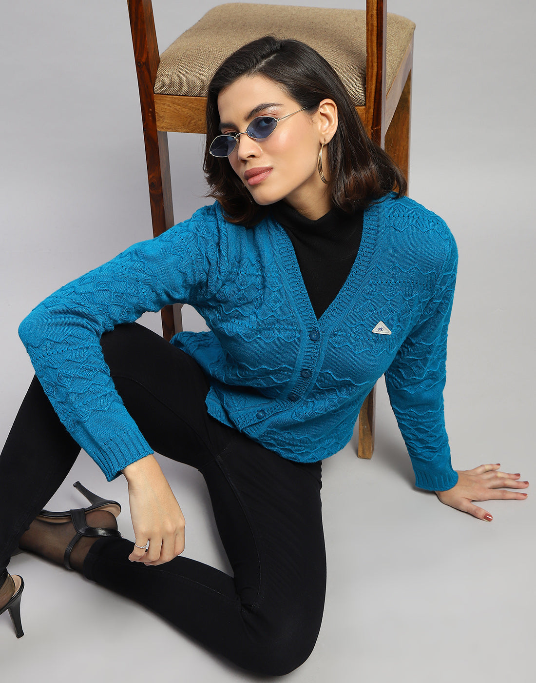 Women Blue Self Design V Neck Full Sleeve Cardigan