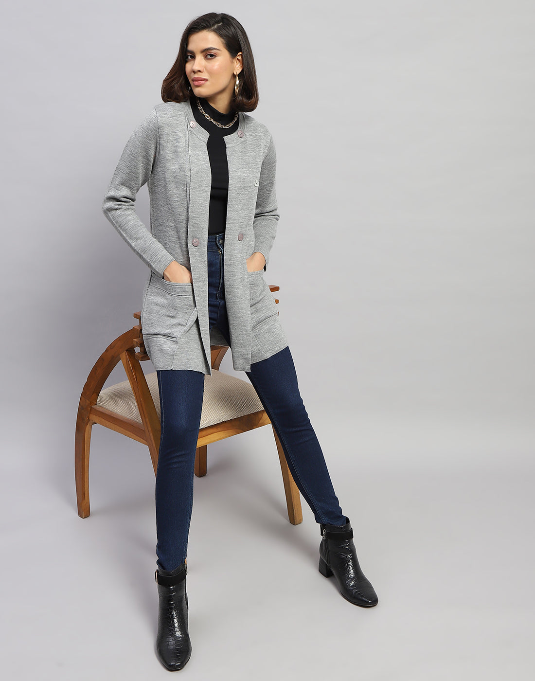 Women Grey Self Design Round Neck Full Sleeve Cardigan