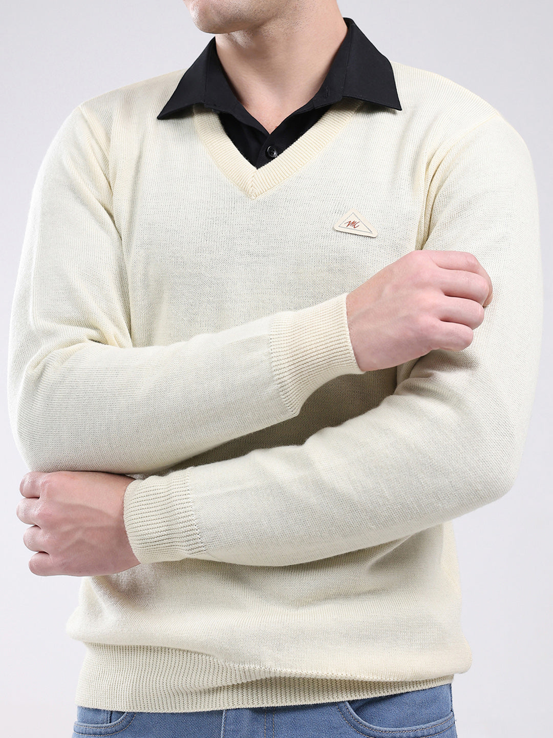 Men Cream Solid V Neck Full Sleeve Pullover