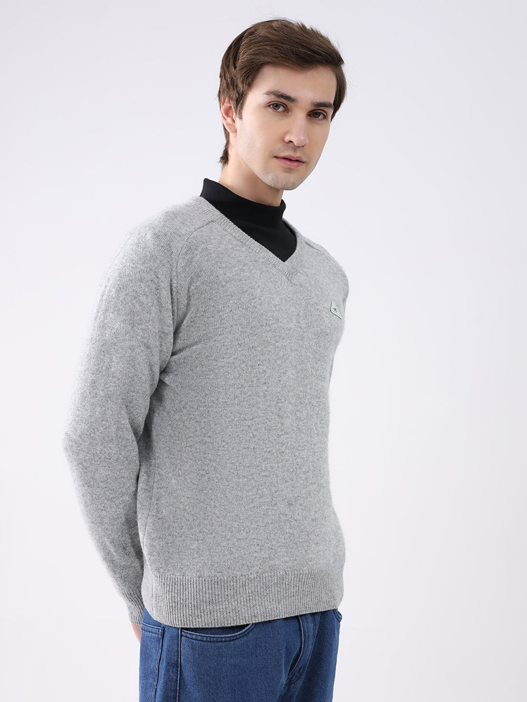 Men Grey Solid V Neck Full Sleeve Pullover