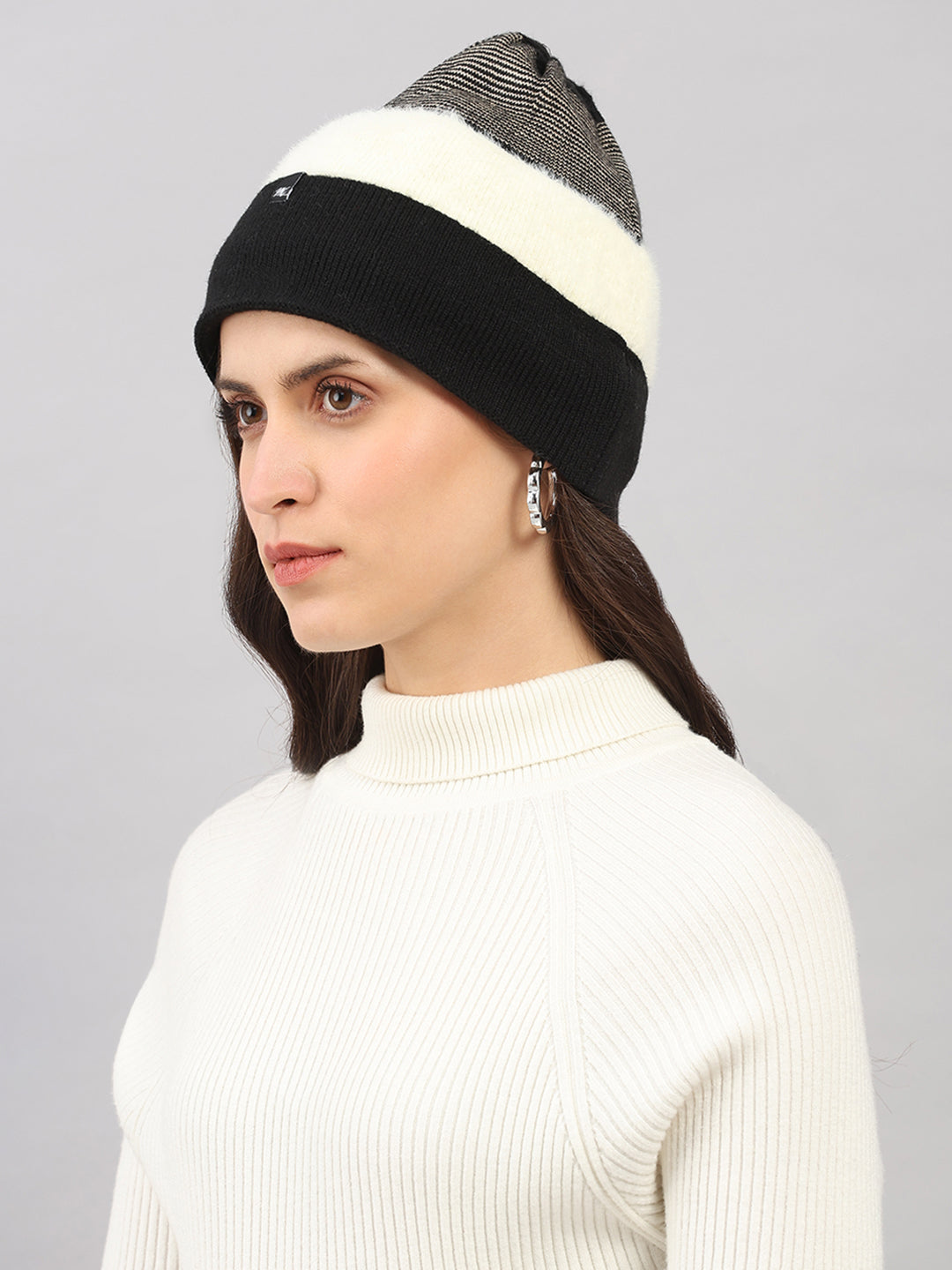 Women Black Self Design Blend Wool Cap