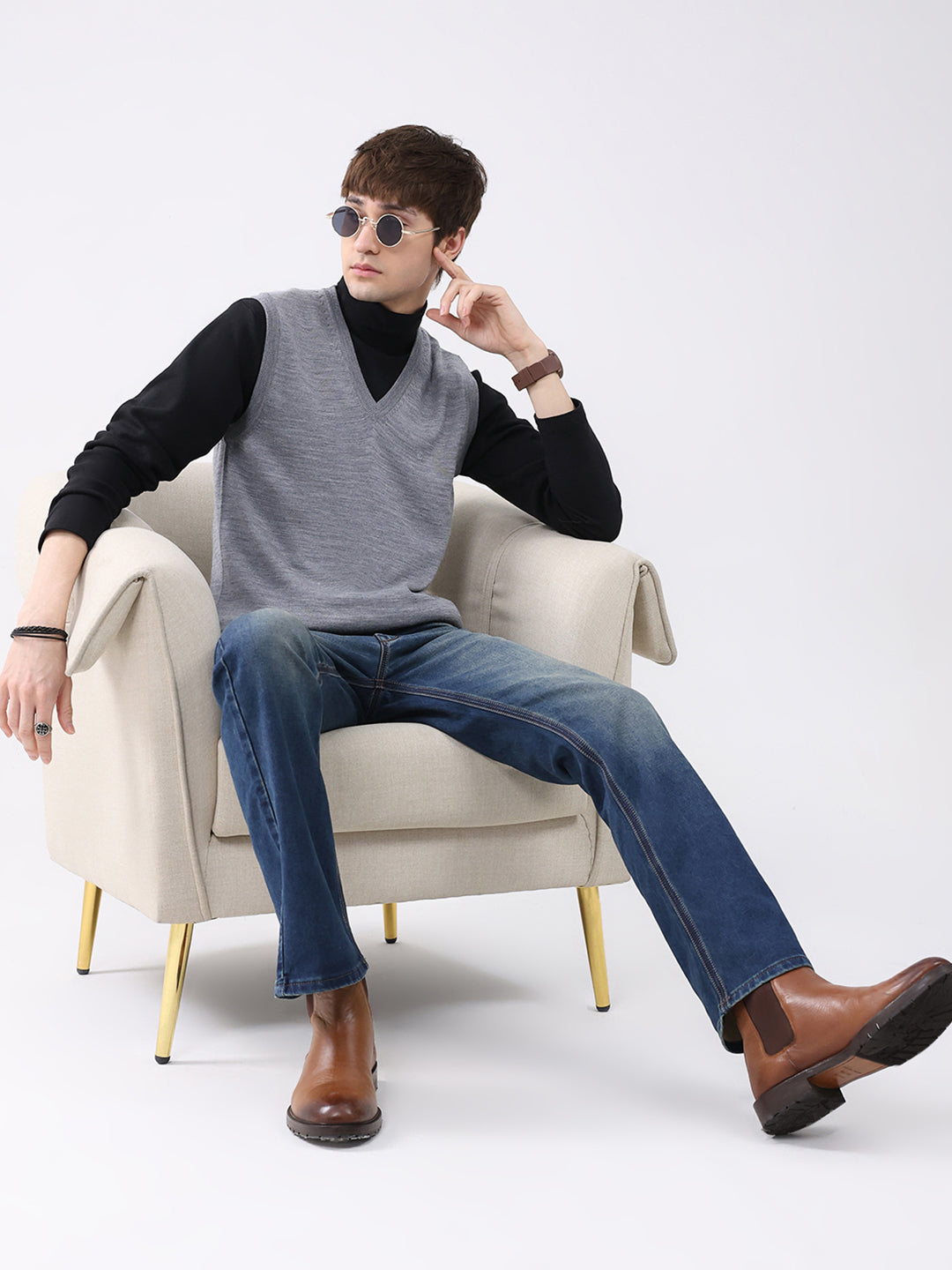 Luxuria Men Grey Solid V Neck Sleeveless Sweater