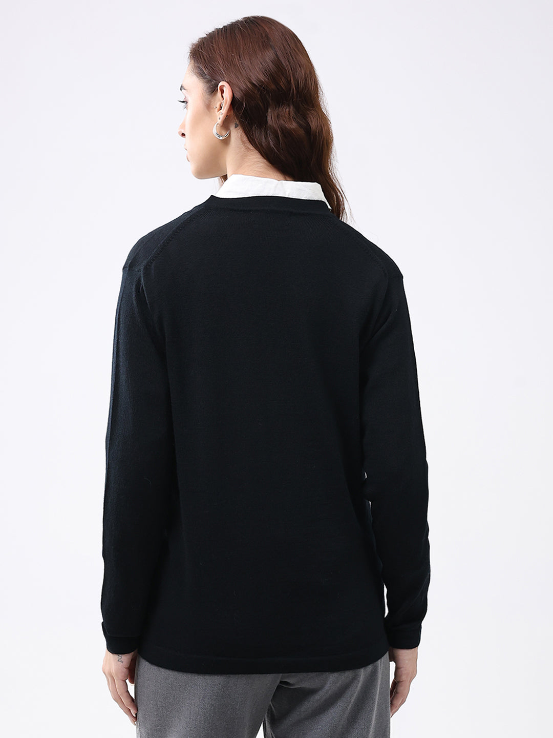 Luxuria Women Black Solid V Neck Full Sleeve Cardigan