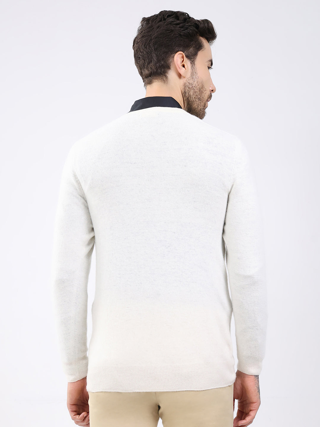 Luxuria Men White Solid V Neck Full Sleeve Pullover