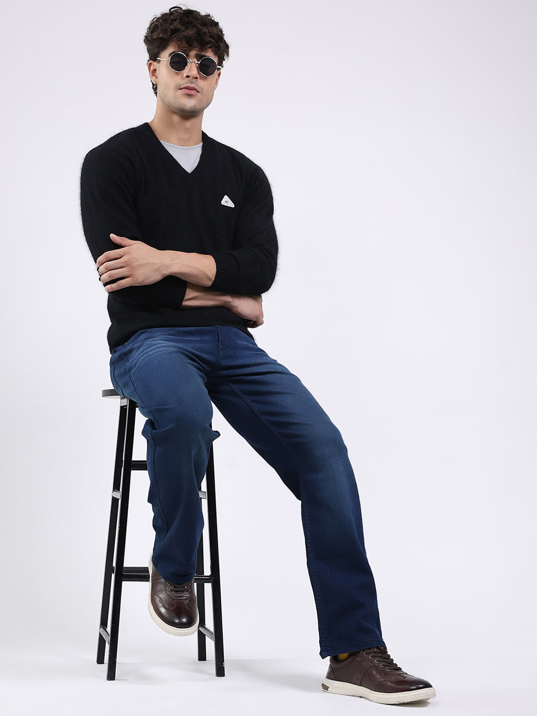 Men Black Solid V Neck Full Sleeve Pullover