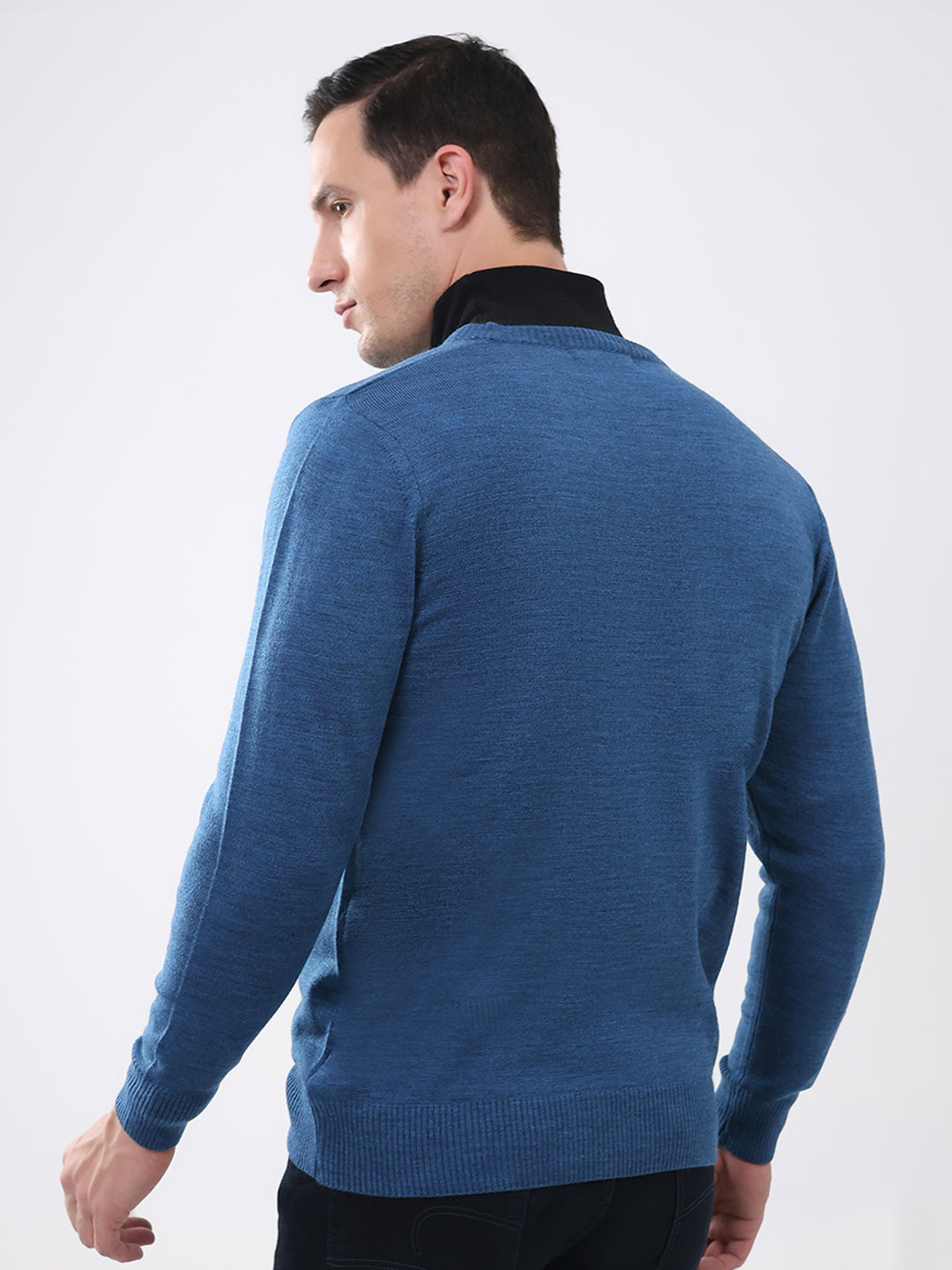 Men Blue Solid V Neck Full Sleeve Pullover