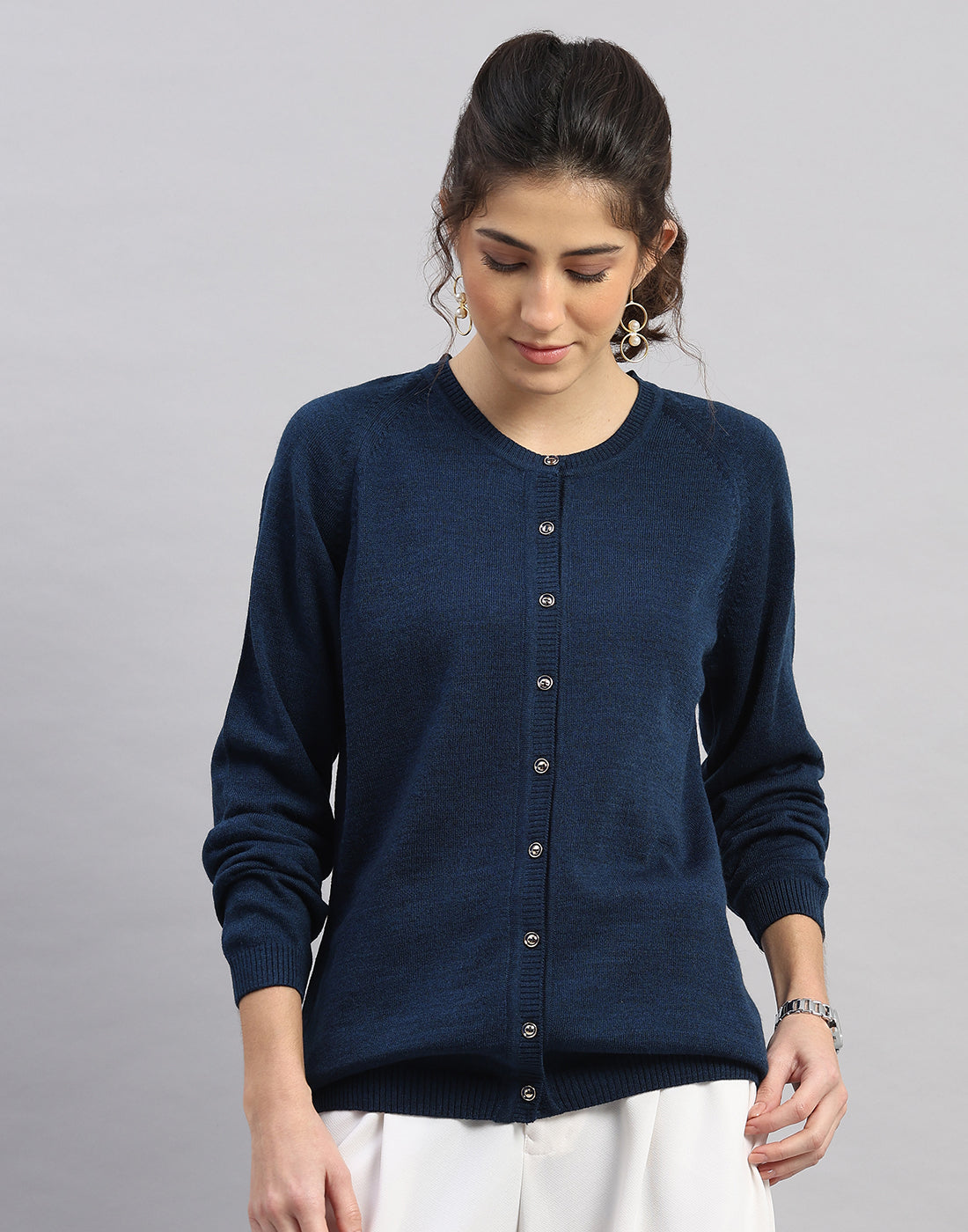 Women Blue Solid Round Neck Full Sleeve Cardigan