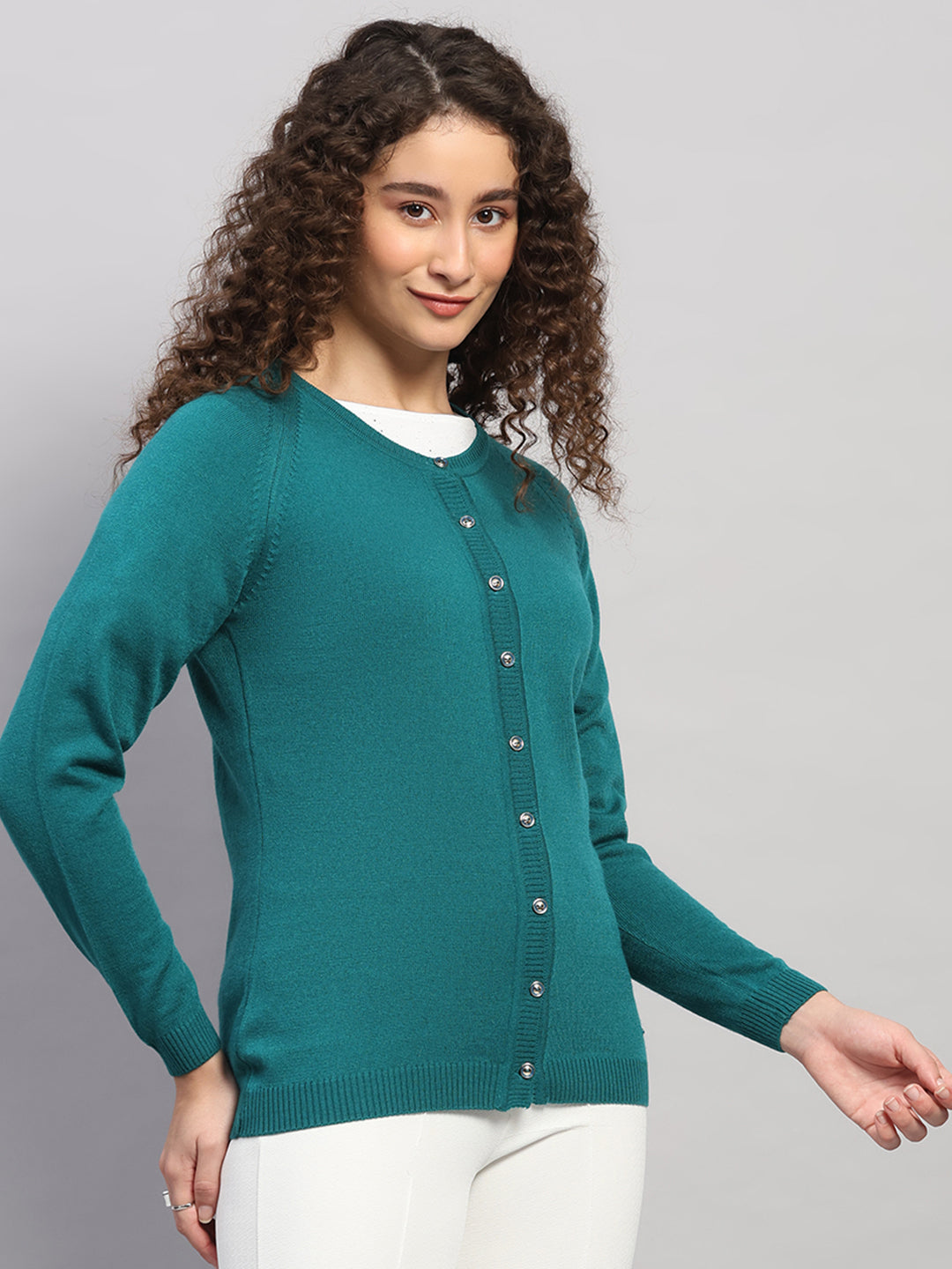 Women Green Solid Round Neck Full Sleeve Cardigan