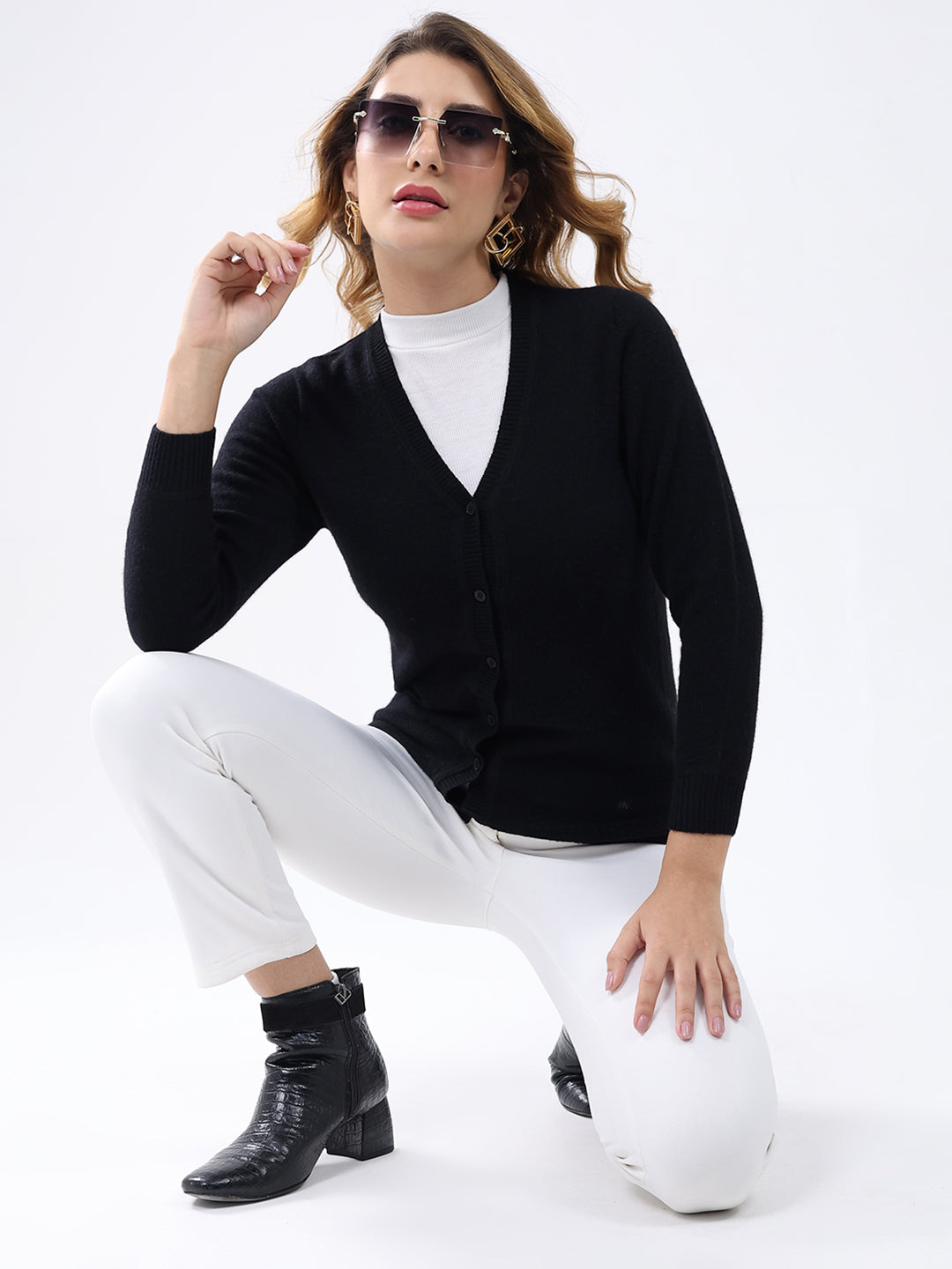 Women Black Solid V Neck Full Sleeve Cardigan