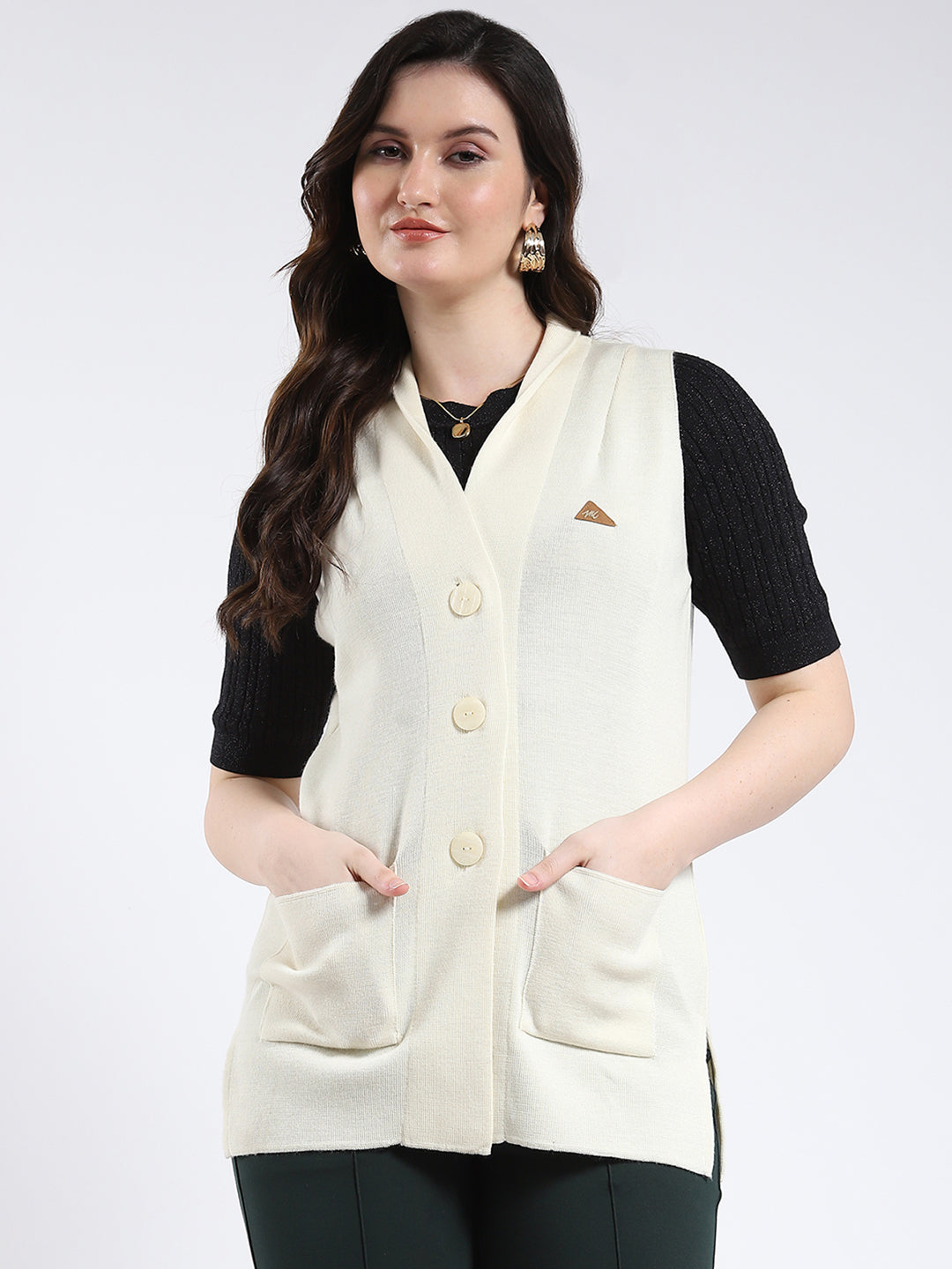 Women White Solid V Neck Sleeveless Cardigan
