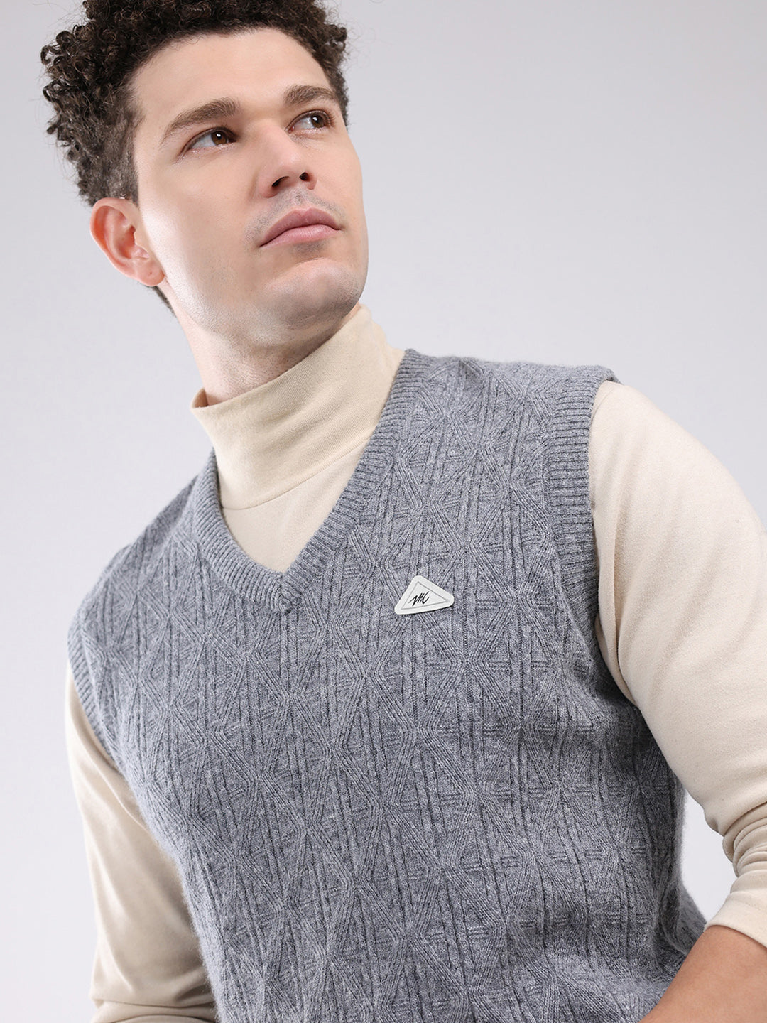 Men Grey Self Design V Neck Sleeveless Sweater
