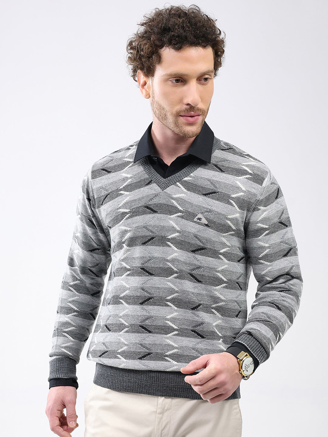 Men Grey Abstract V Neck Full Sleeve Pullover