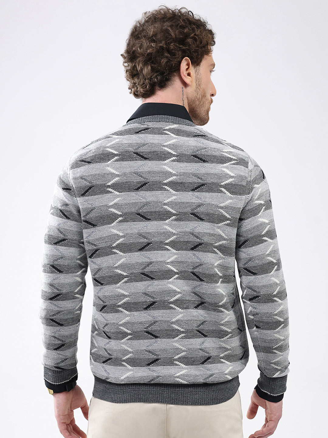 Men Grey Abstract V Neck Full Sleeve Pullover