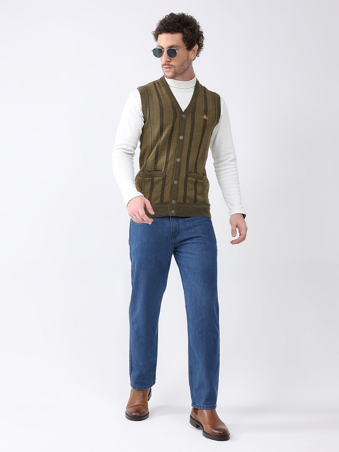 Men Green Self Design V Neck Sleeveless Cardigan