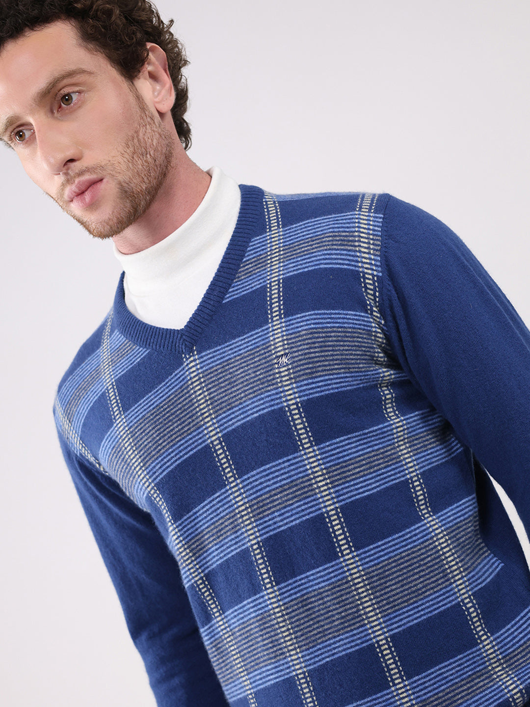 Men Dark Blue Printed V Neck Full Sleeve Pullover