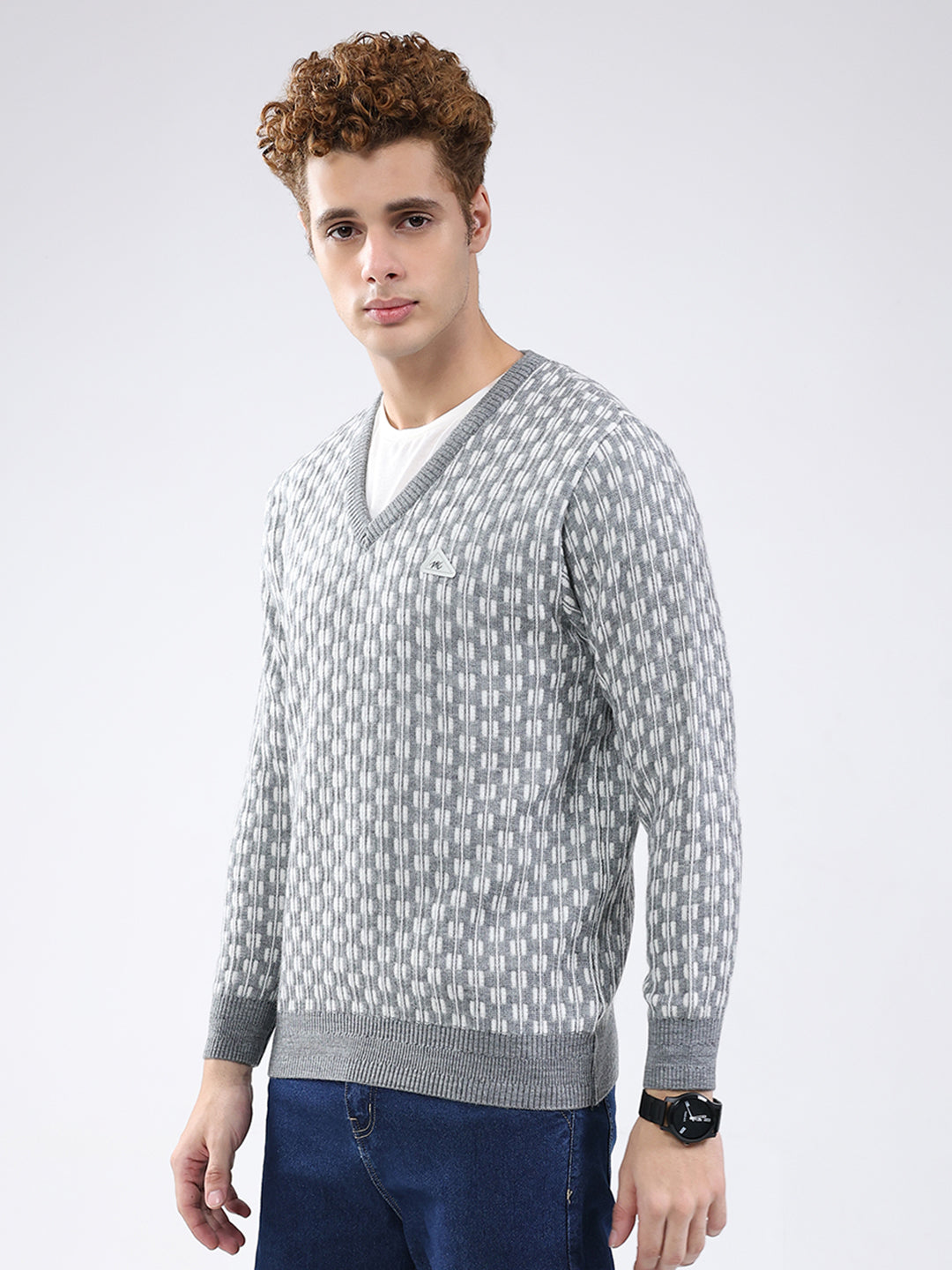 Men Grey Self Design V Neck Full Sleeve Pullover
