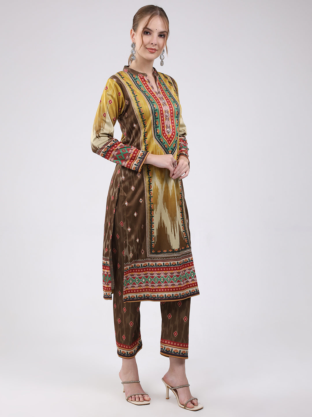 Women Multicolor Printed Round Neck Full Sleeve Kurti Set for Winter