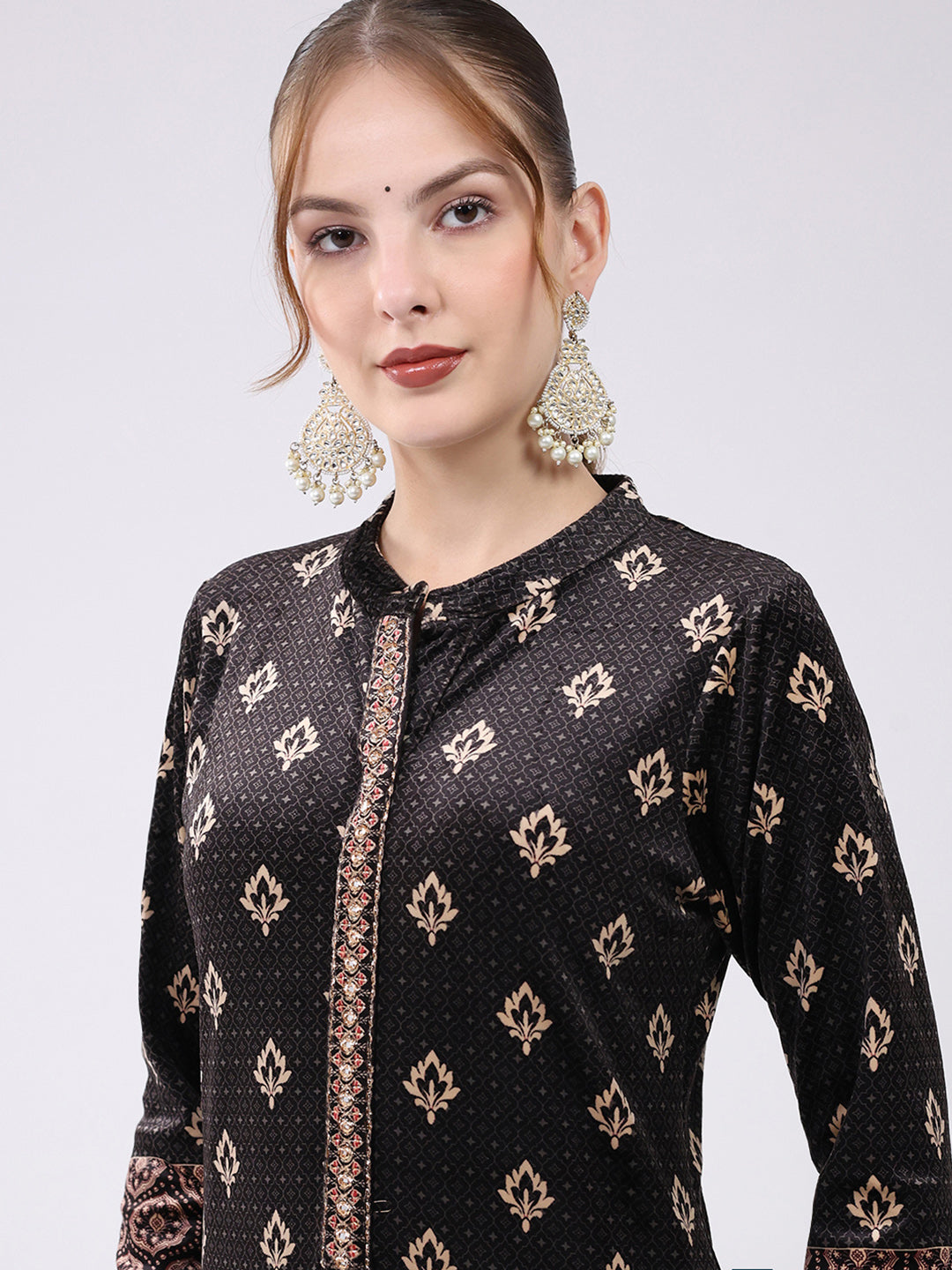 Women Black Printed Round Neck Full Sleeve Kurti Set for Winter