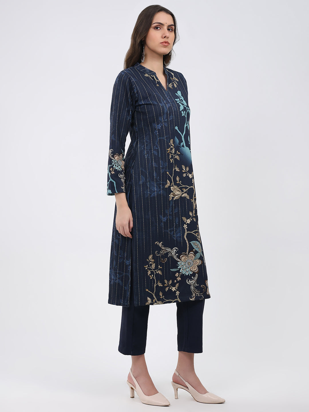Women Blue Printed Round Neck Full Sleeve Kurti Set for Winter
