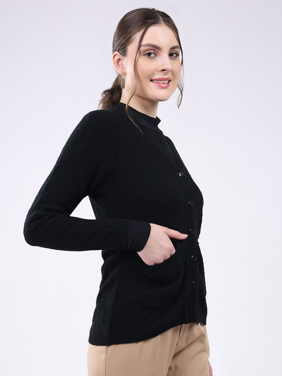 Women Black Self Design V Neck Full Sleeve Cardigan