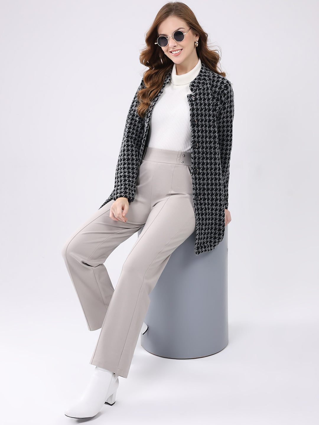 Women Black Self Design Round Neck Full Sleeve Knitted Coat