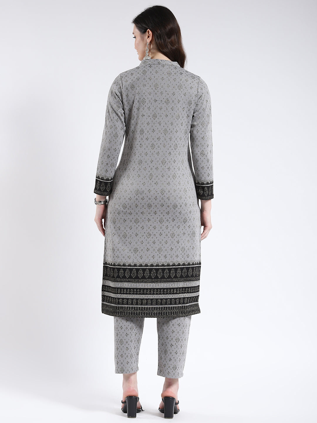 Women Grey Self Design Band Neck Full Sleeve Kurti Set for Winter