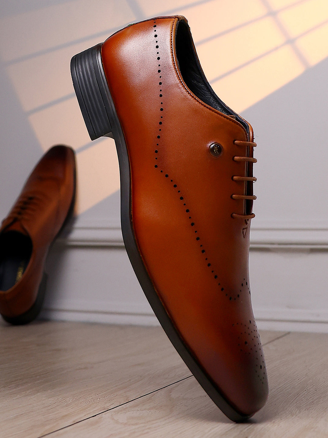 Men Tan Lace Up Genuine Leather Formal Oxfords