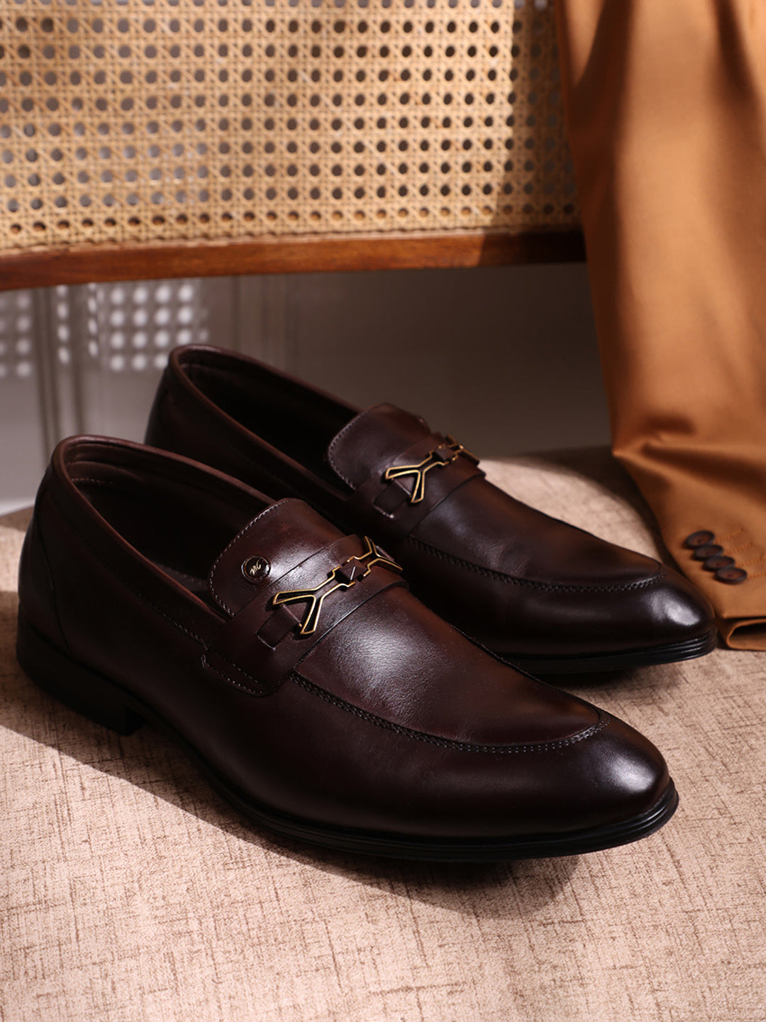 Men Brown Slip on Genuine Leather Horse-Bit Buckle Loafers