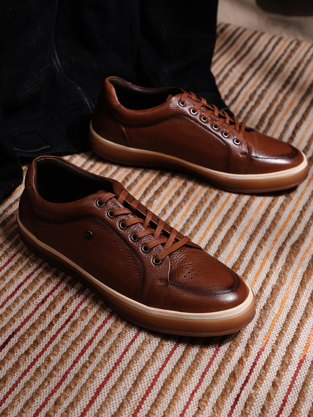 Men Tan Casual Lace Up Genuine Leather Sneaker