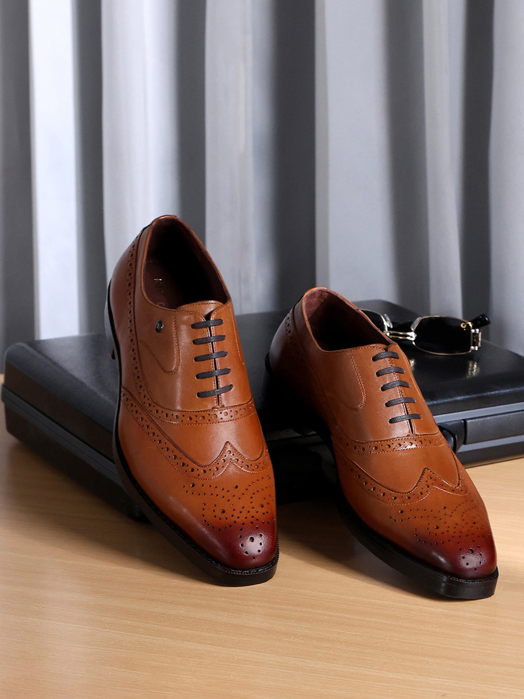 Men Tan Lace Up Leather Formal Brogues