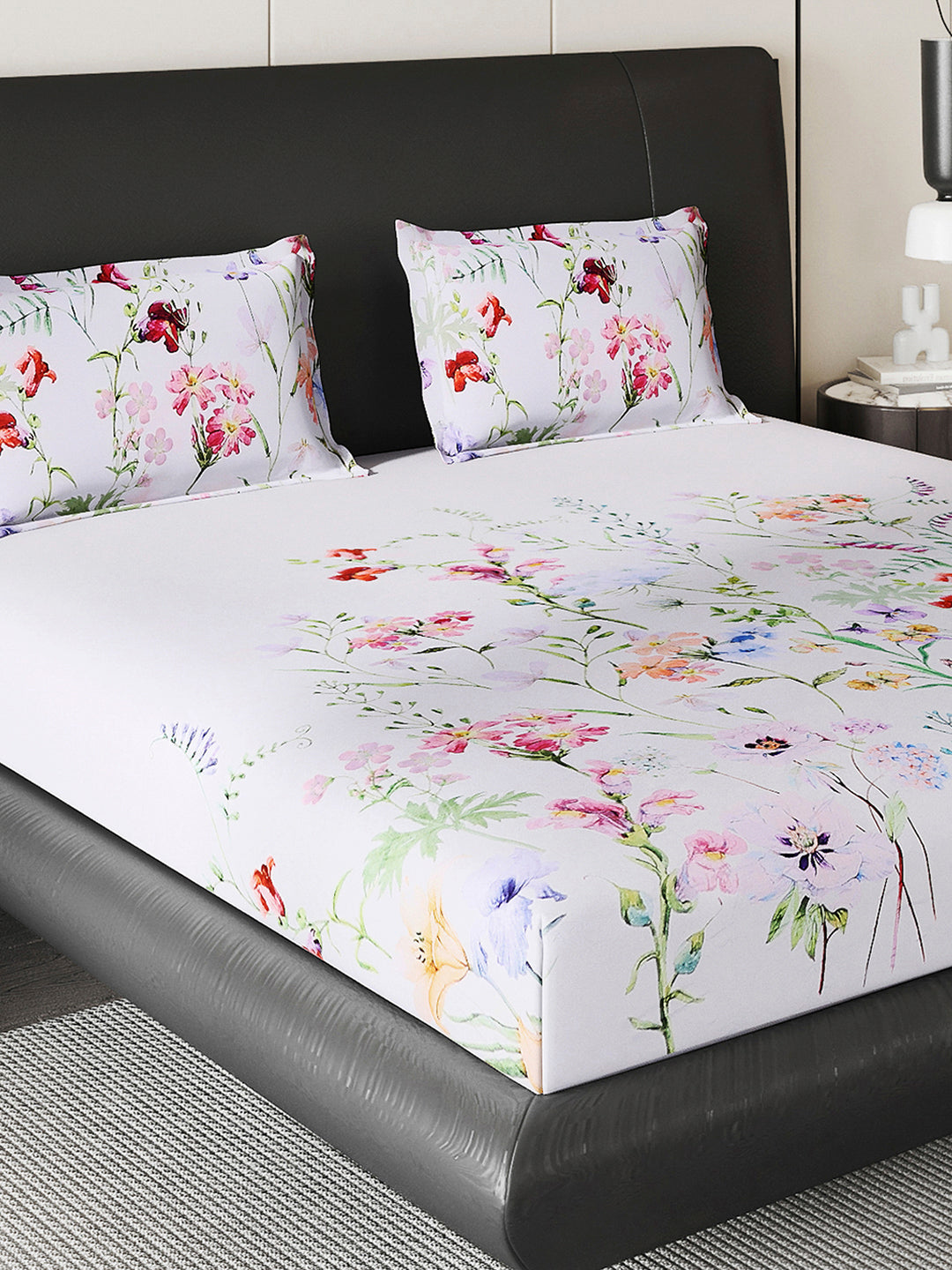 252 GSM 100% Polyester King Bed 1 Bedsheet with 2 Pillow Cover (Urban)