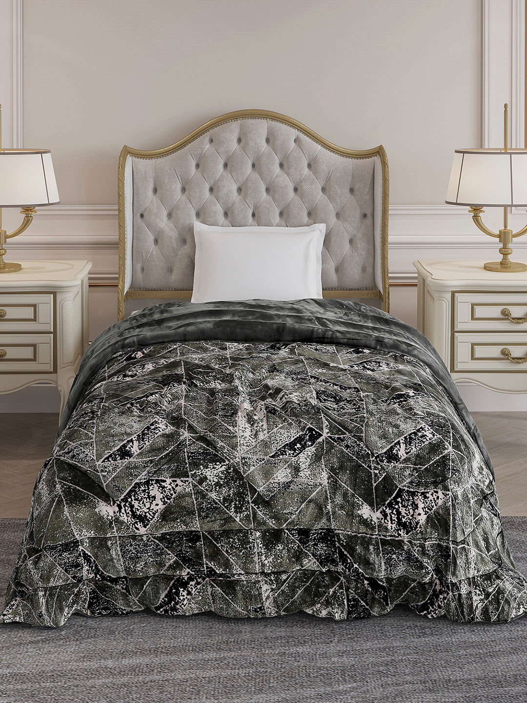 Printed Single Bed 992 GSM Comforter for Winter - (James)