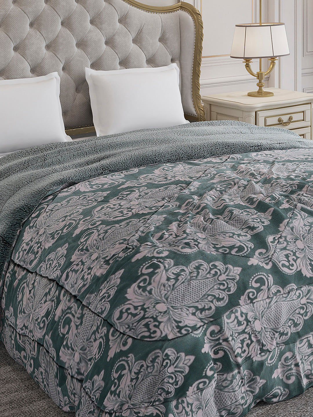 Printed Double Bed 210 GSM Comforter for Mild Winter (Nixie), Weight 729 gm