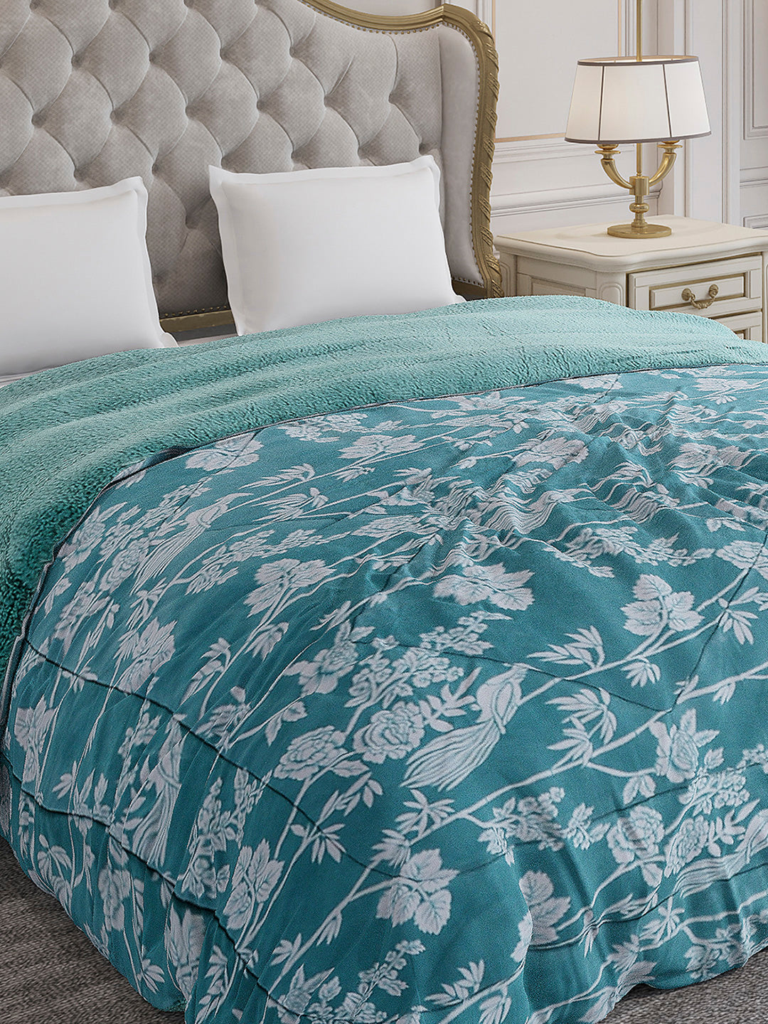Printed Double Bed 210 GSM Comforter for Mild Winter (Nixie), Weight 729 gm