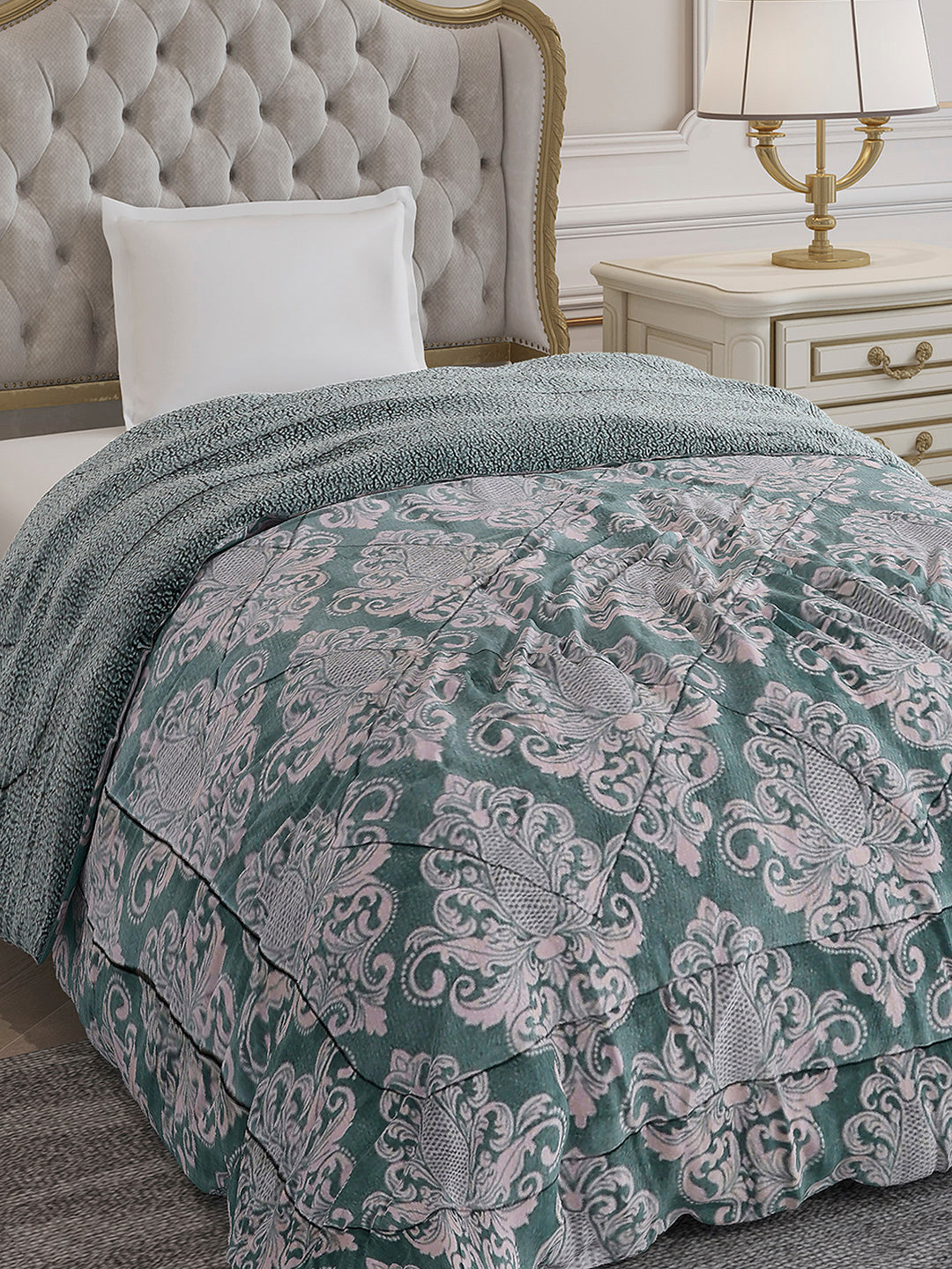 Printed Single Bed 210 GSM Comforter for Mild Winter (Nixie), Weight 660 gm