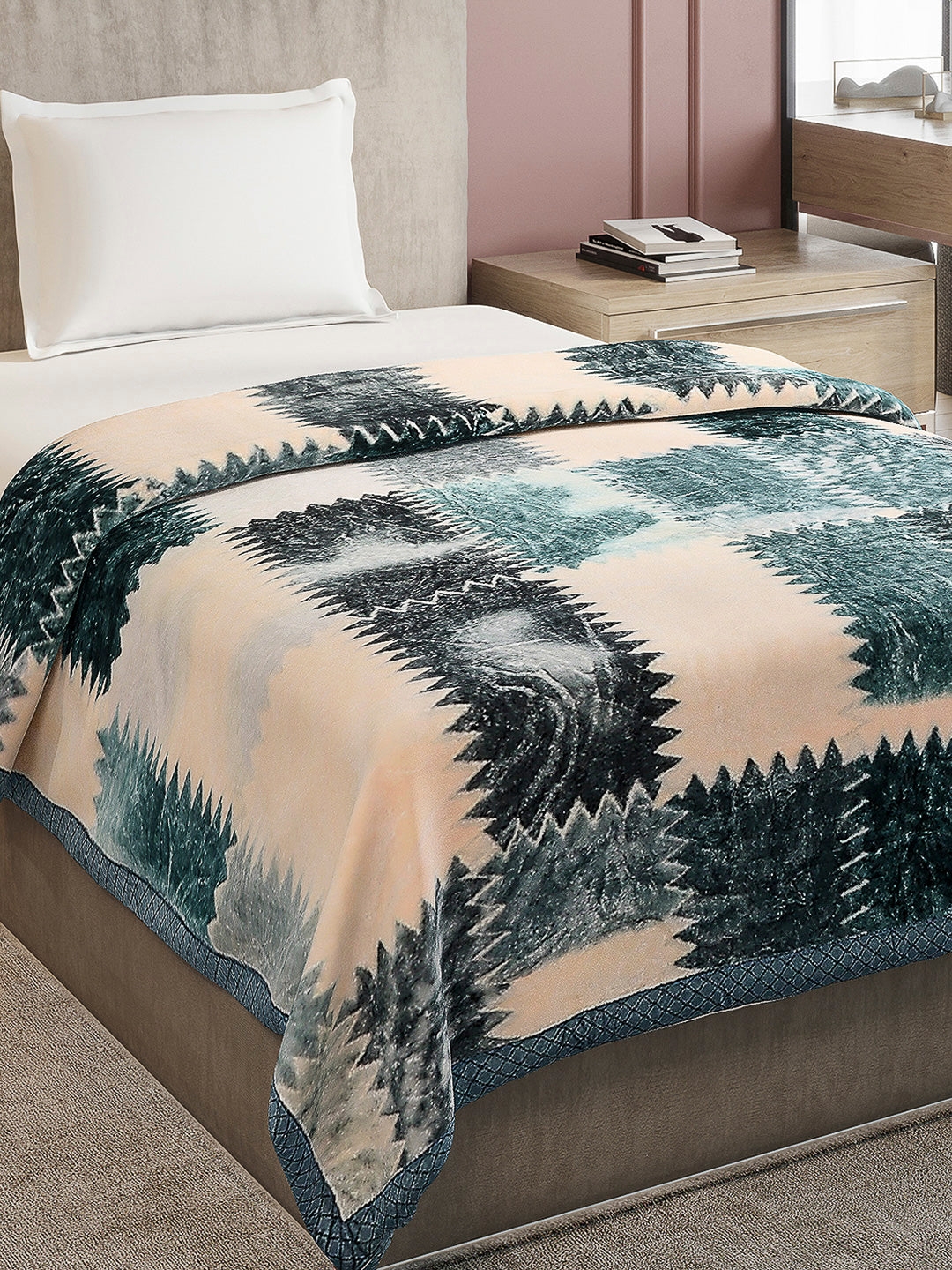 Printed Single Bed Reversible Blanket 2 Ply, 597 GSM, 2.1 kg (Everest)