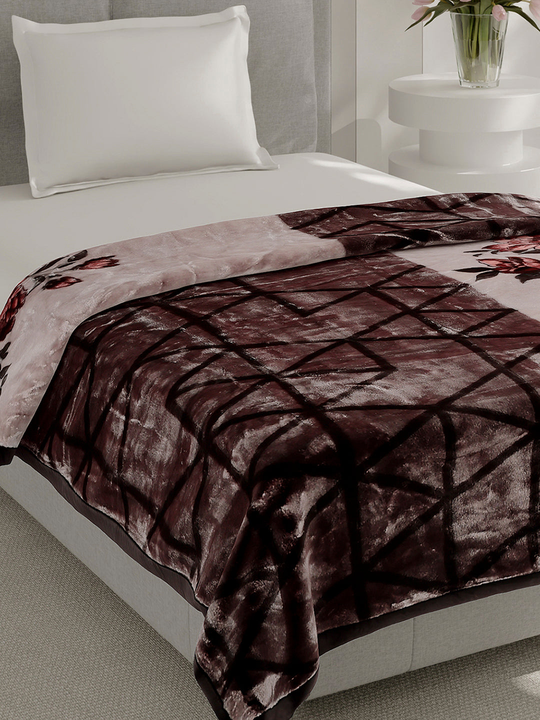 Printed Single Bed 2 Ply, 895 GSM Blanket for Heavy Winter - (Lavish Pvc)