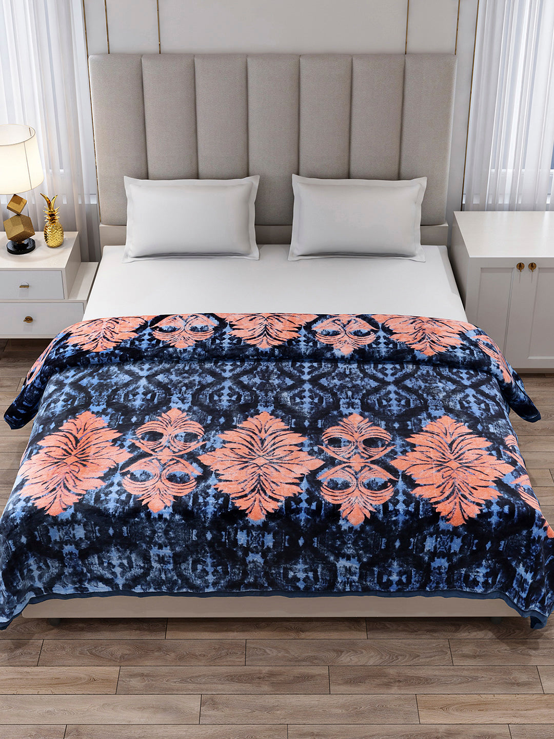 Printed Double Bed 1 Ply, 549 GSM Blanket for Mild Winter - (Roman Box)
