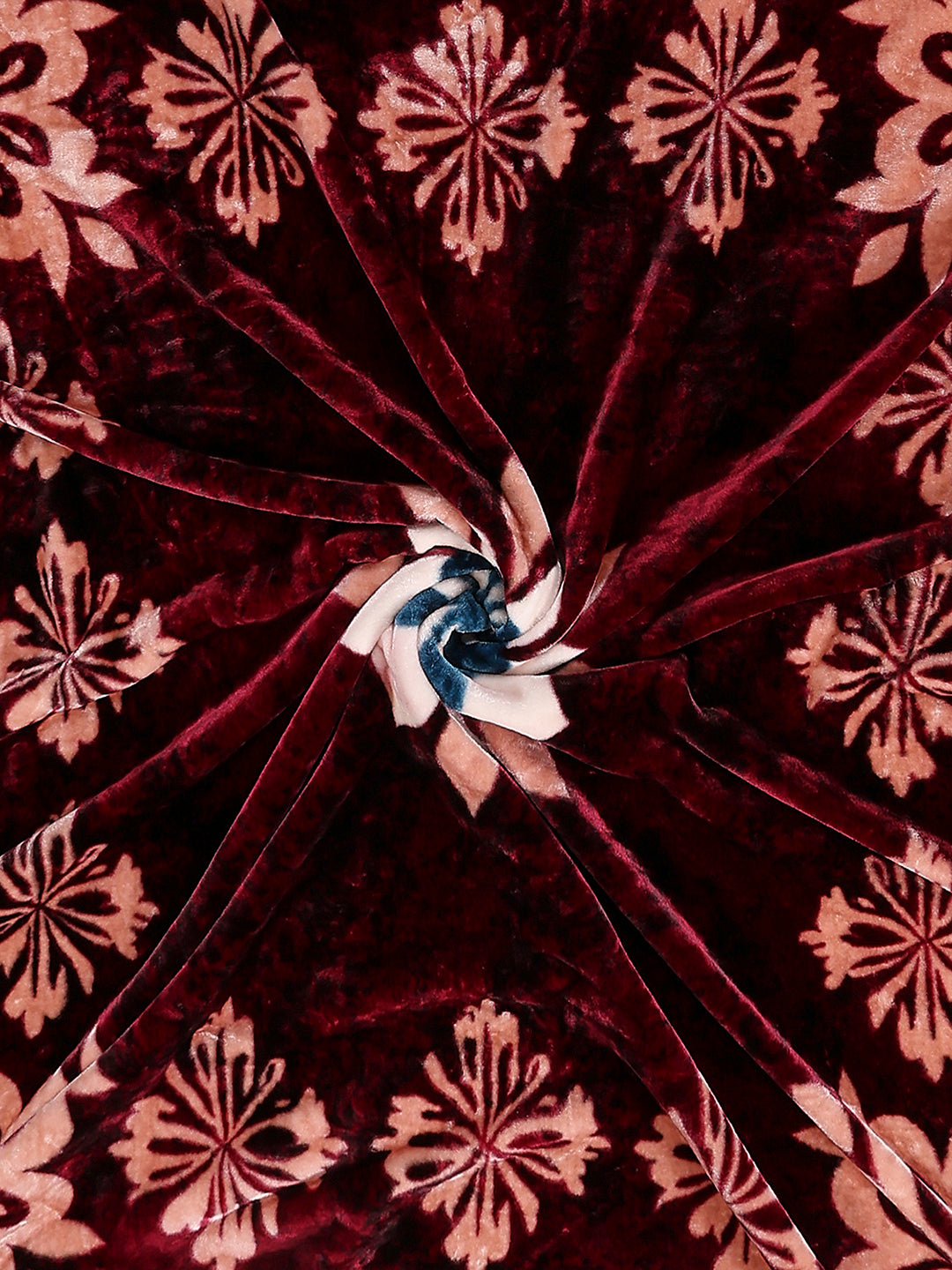 Printed Double Bed 1 Ply, 549 GSM Blanket for Mild Winter - (Roman Box)