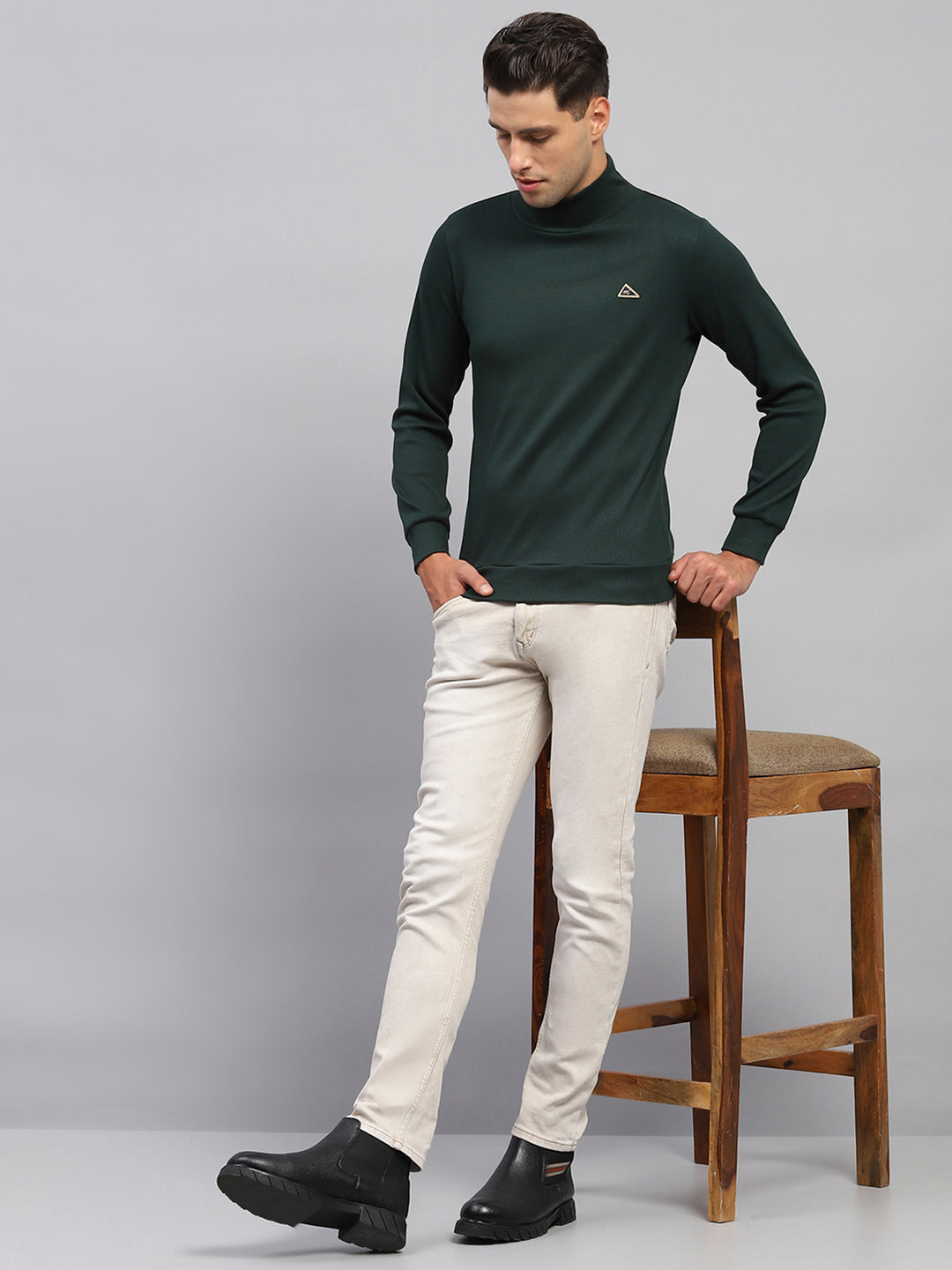 Men Green Solid High Neck Full Sleeve Sweatshirt