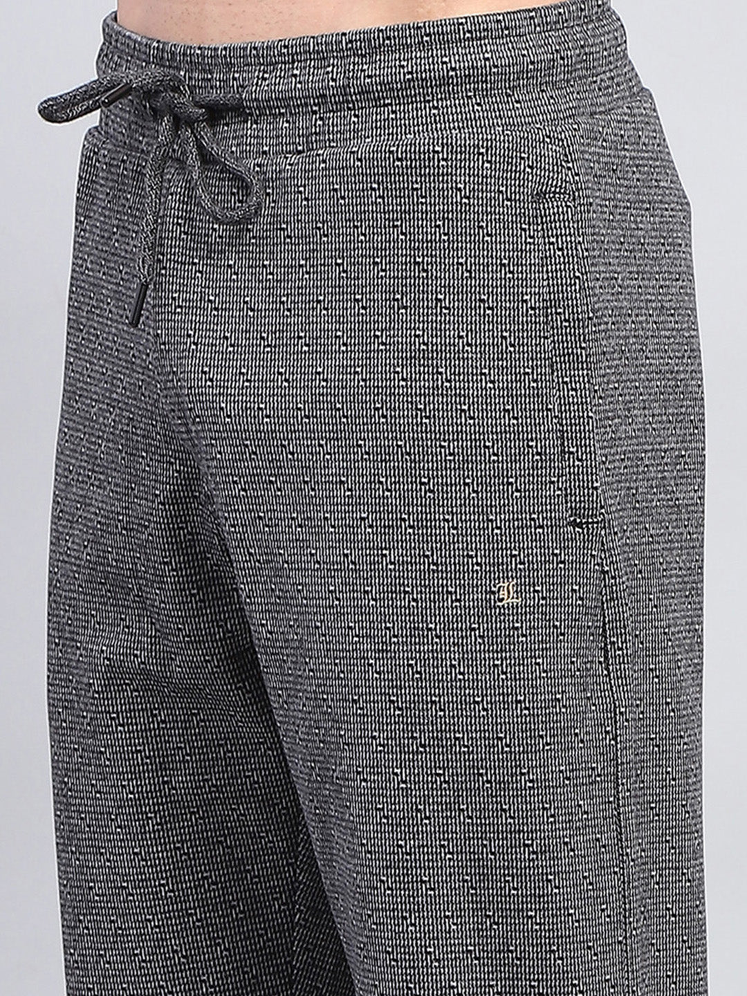 Men Black Solid Regular Fit Lower