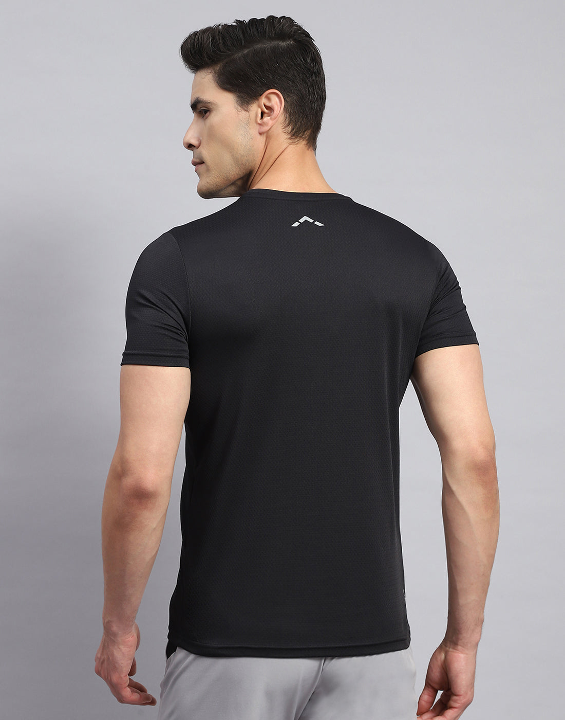 Men Black Self Design Round Neck Half Sleeve T-Shirt